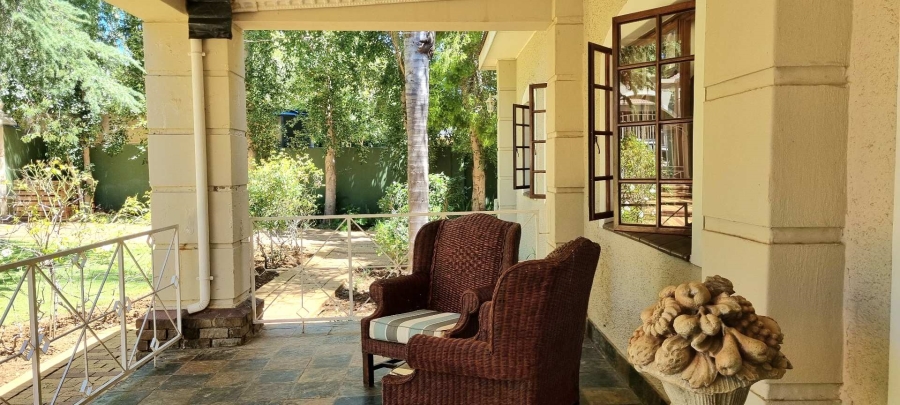 5 Bedroom Property for Sale in Waverley Free State